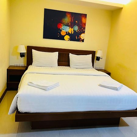 Patong Terrace Hotel エクステリア 写真