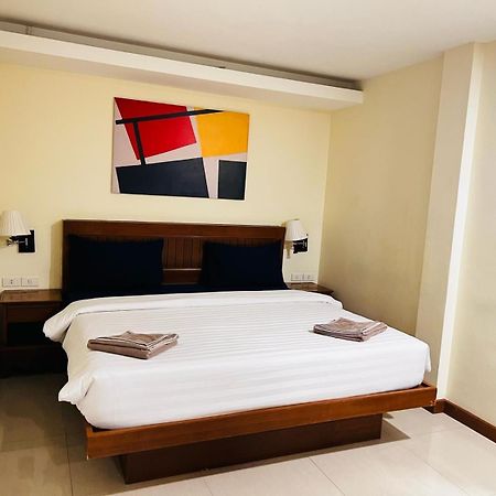 Patong Terrace Hotel エクステリア 写真